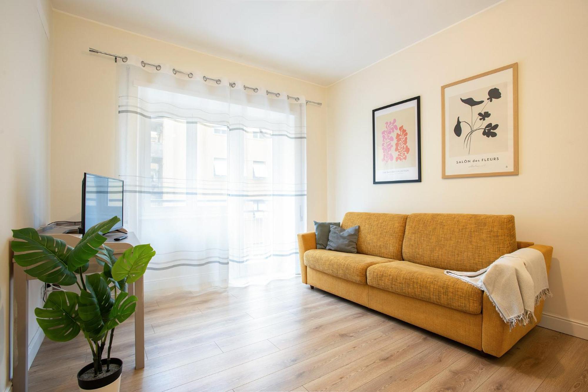 Moderno Tuscolana 2 Bdr And Living Metro A Appartamento